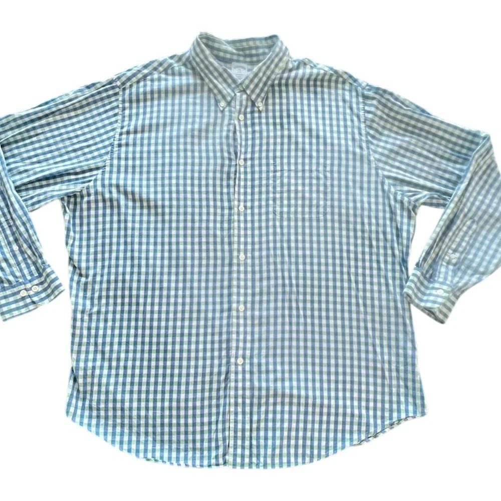 Banana Republic Men's Blue white and Green Gingham‎ Shirt Size Medium